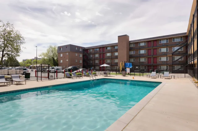 Meridian Garden Apartments 23